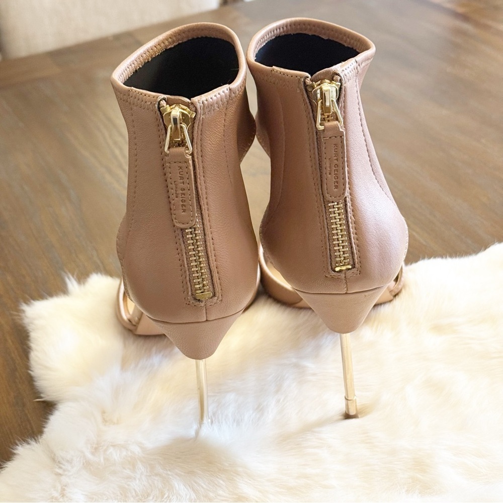 Kurt Geiger London Nude Ankle Cuff Stiletto Heels Size 38 - Picture 5 of 7